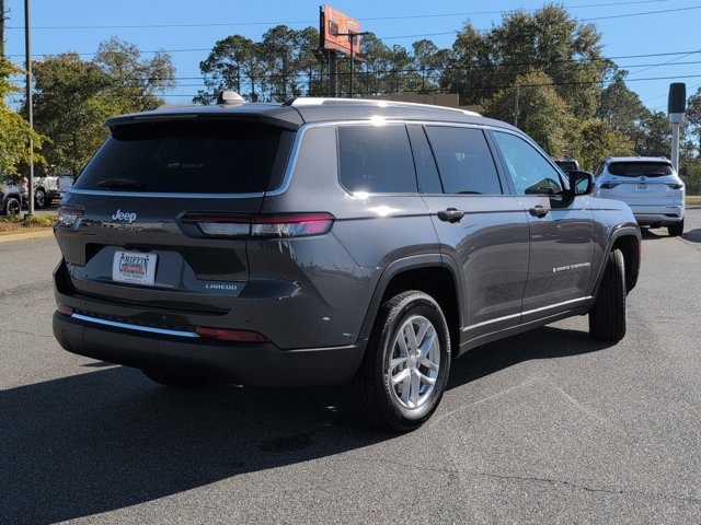 2025 Jeep Grand Cherokee Laredo X photo 4