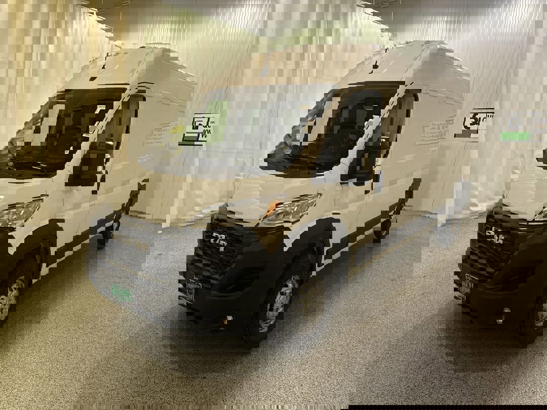 2026 Ram ProMaster 2500 photo 3