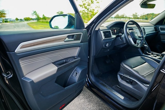 2022 Volkswagen Atlas SEL photo 5