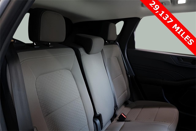 2022 Ford Escape SE photo 2