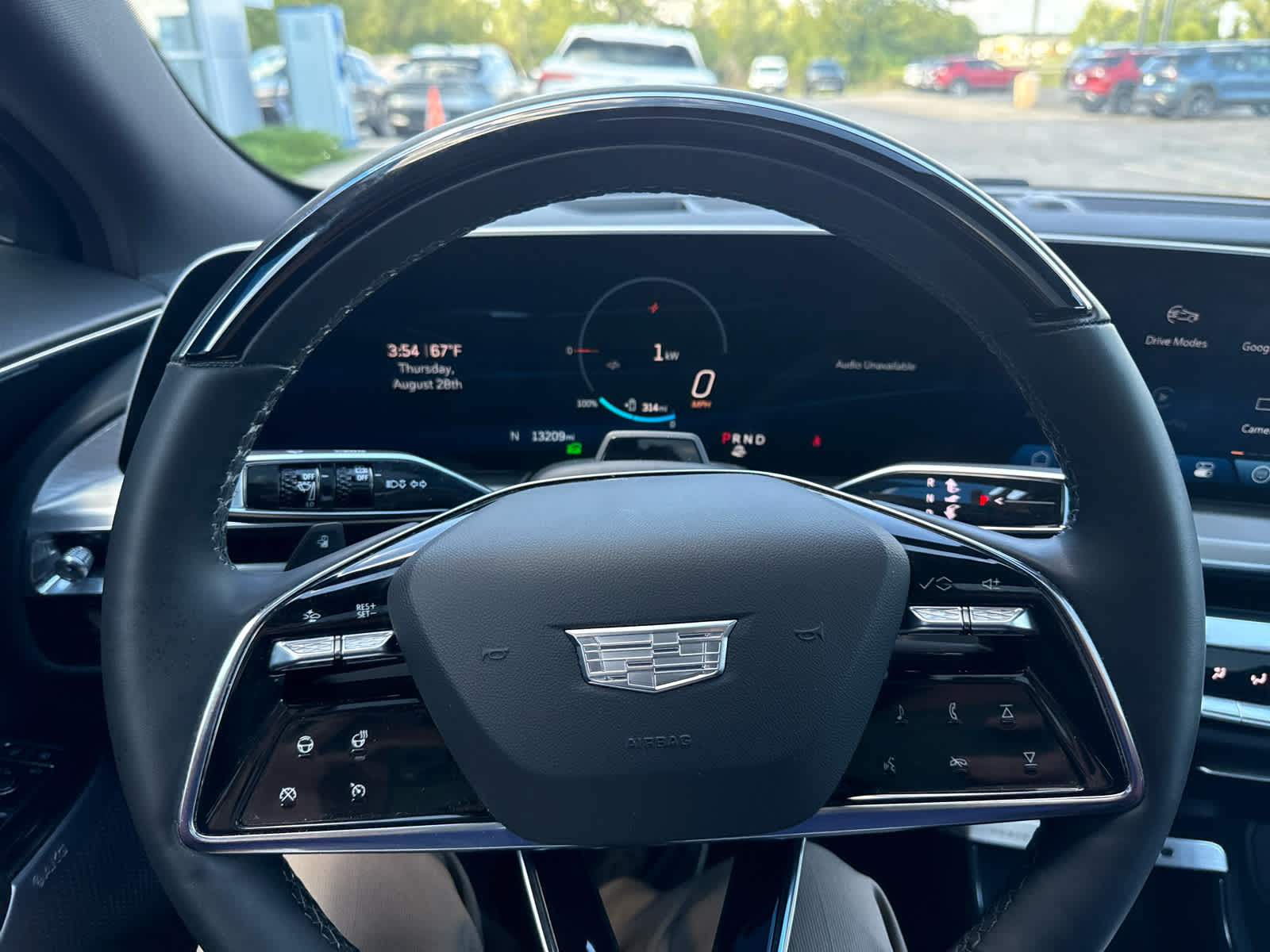 2025 Cadillac Lyriq Luxury photo 23