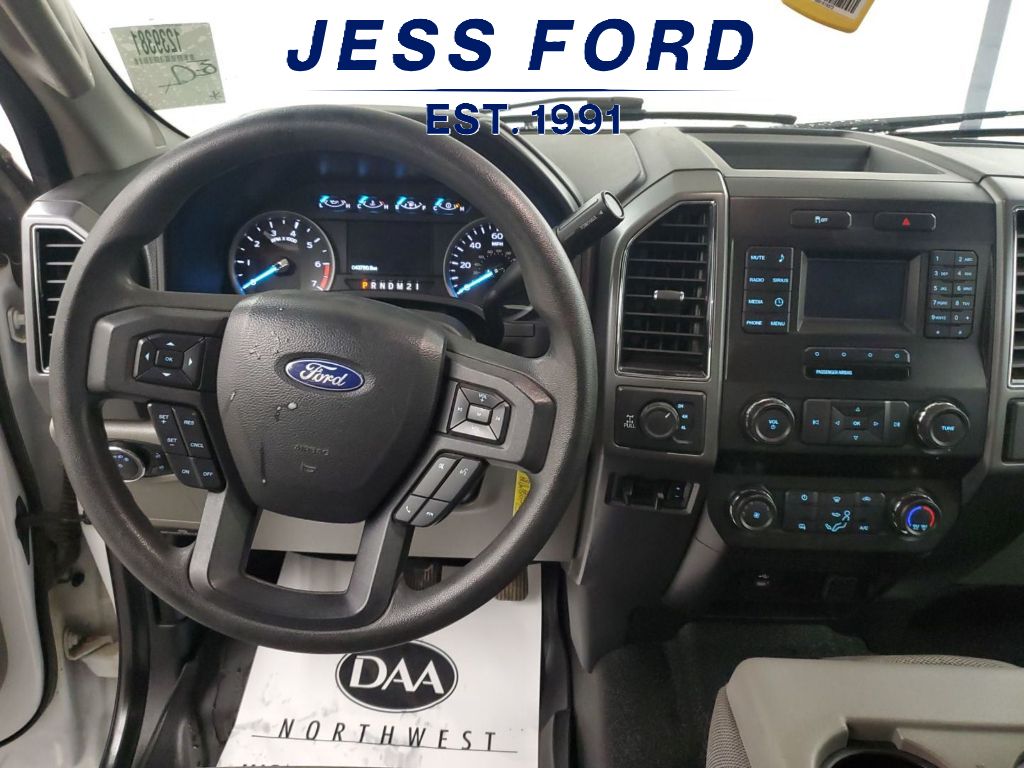 2019 Ford F-350 XLT photo 6