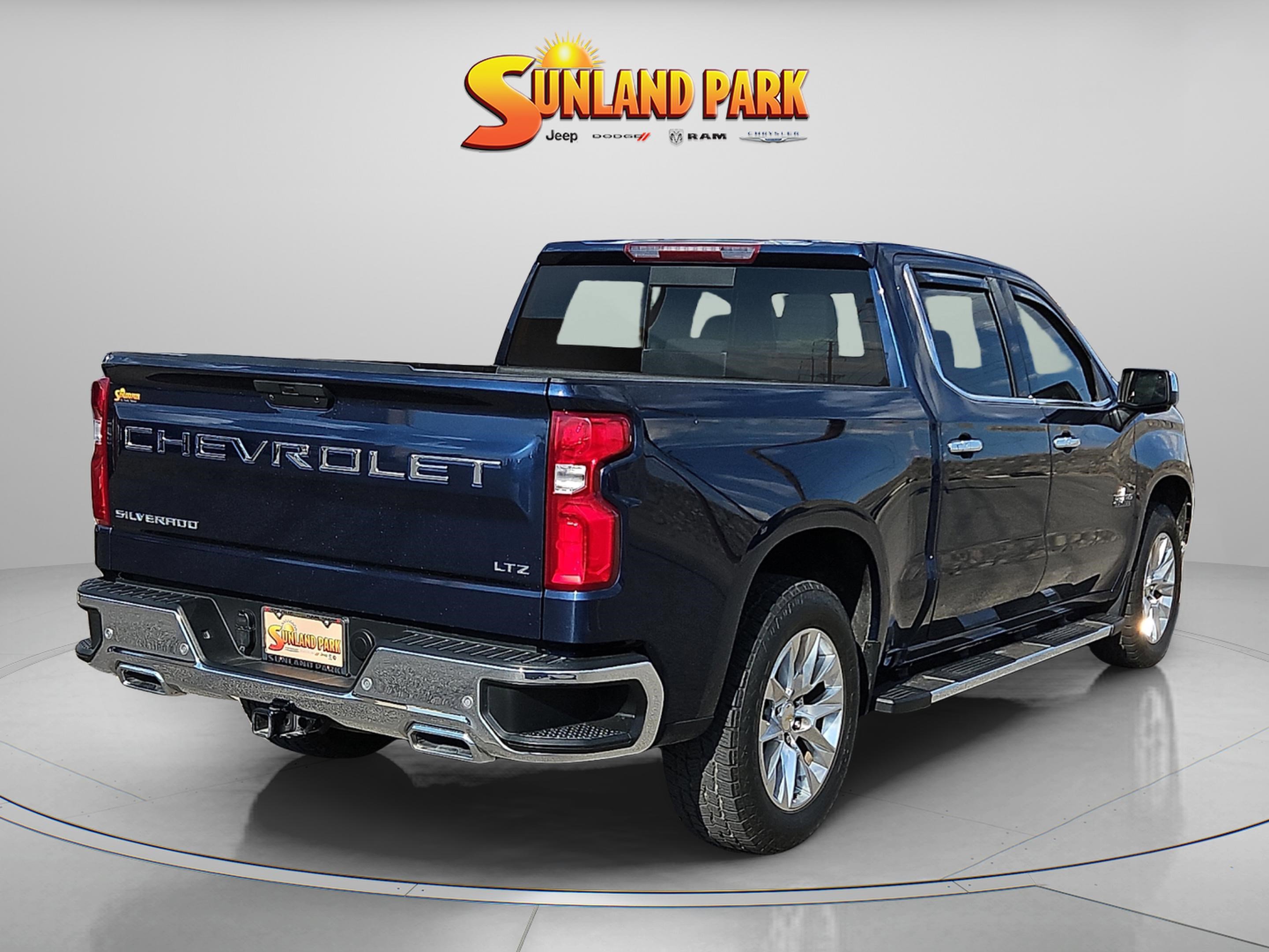 2021 Chevrolet Silverado LTZ photo 4