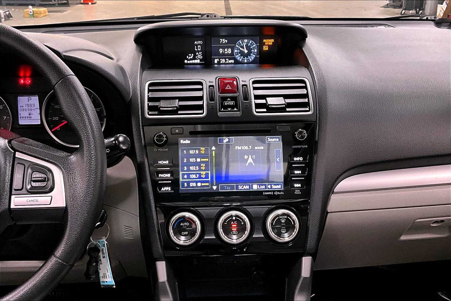 2018 Subaru Forester Premium photo 6