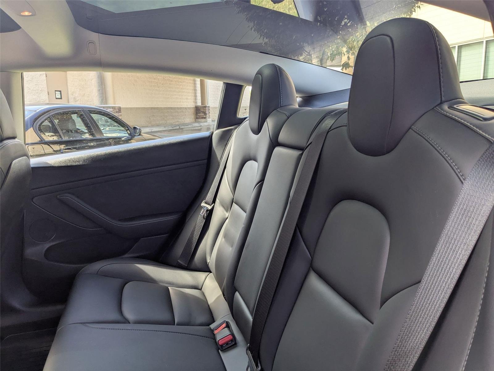 2021 Tesla Model 3 Standard Range Plus photo 19