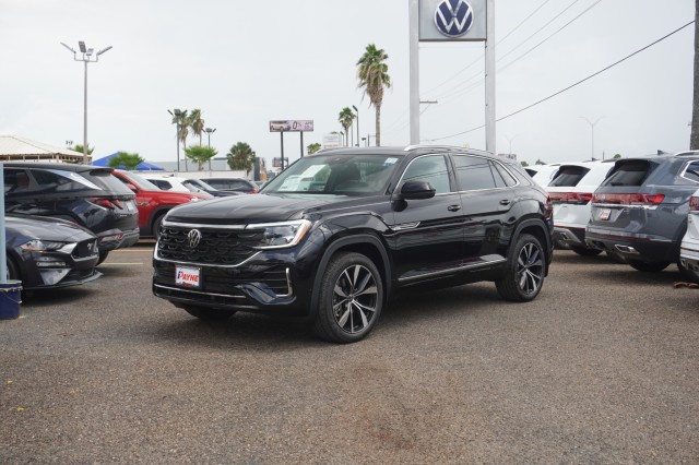 2026 Volkswagen Atlas Cross Sport SEL Premium R-LINE's photo