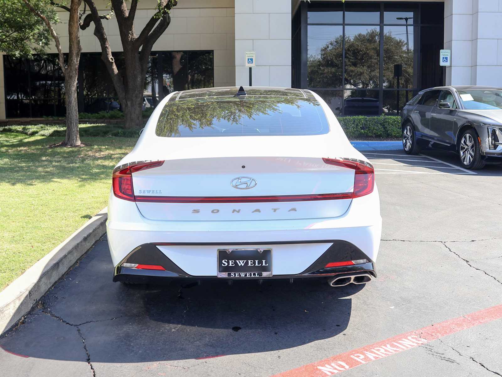 2023 Hyundai Sonata SEL photo 3