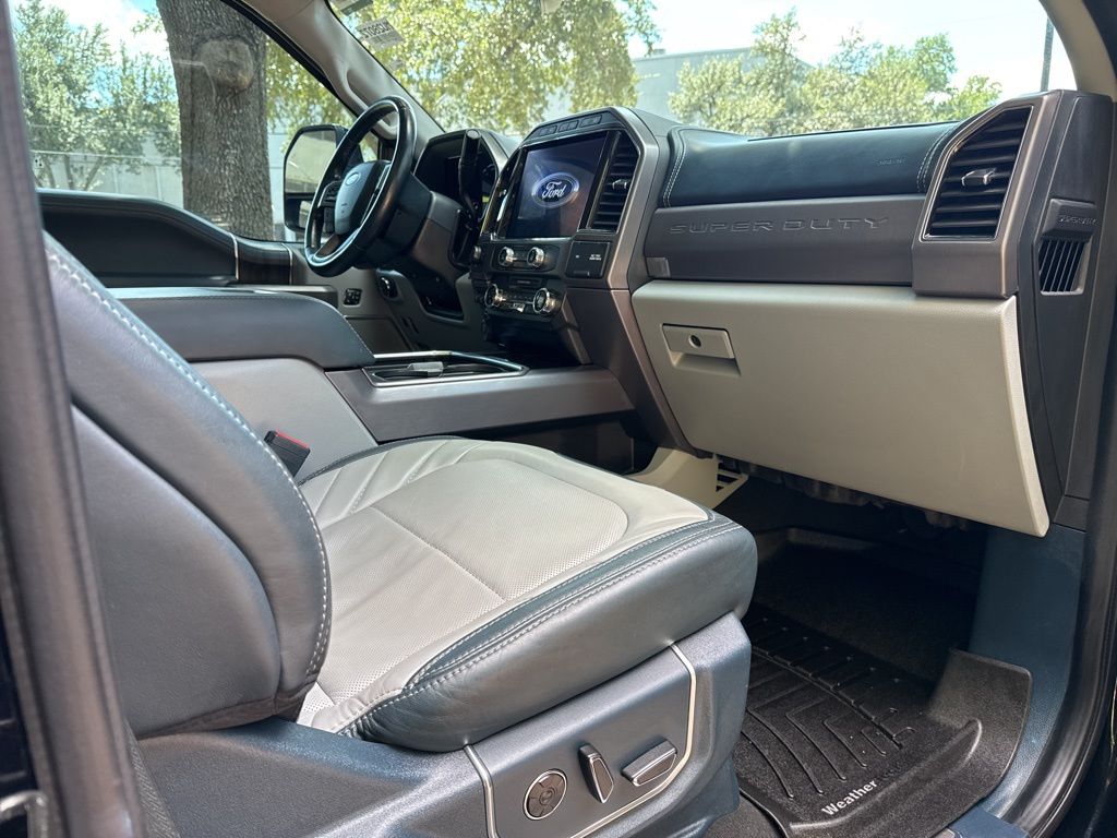 2022 Ford F-250 photo 25