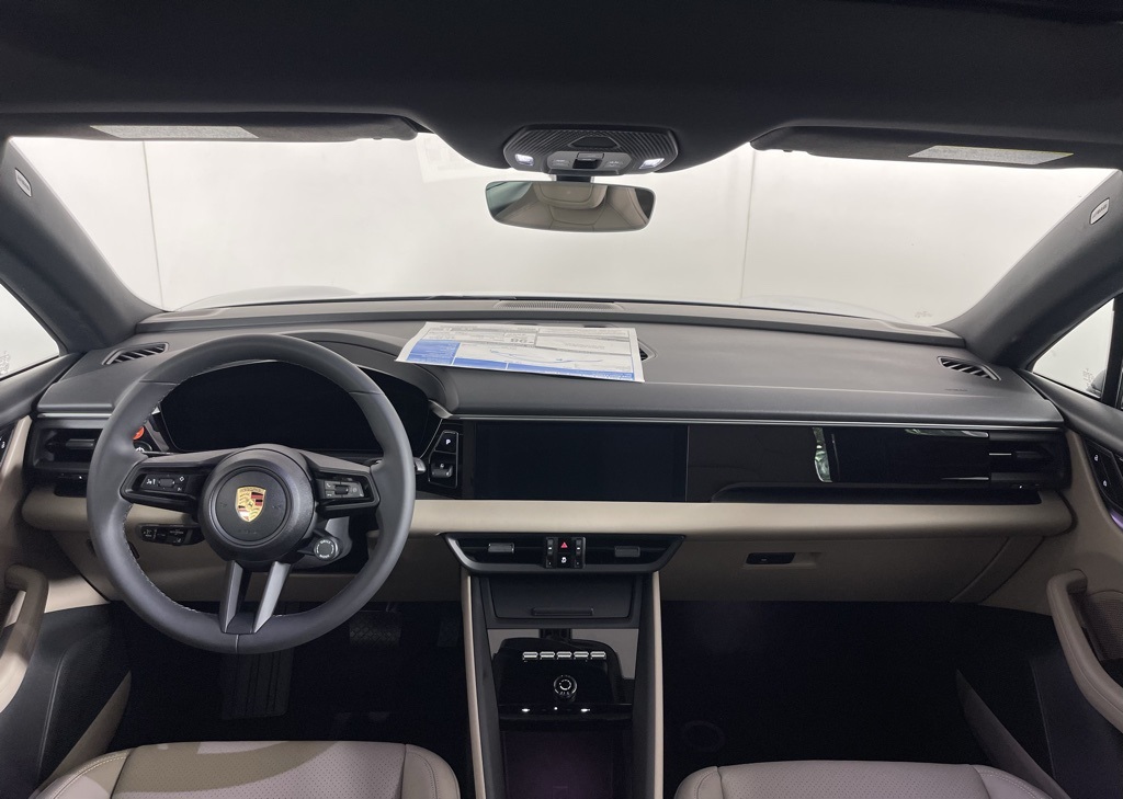 2025 Porsche Macan Electric 4 photo 21