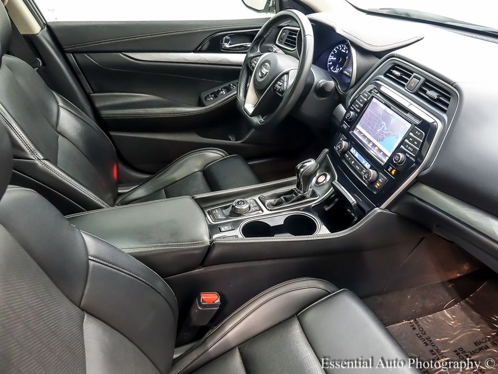 2018 Nissan Maxima SL photo 25