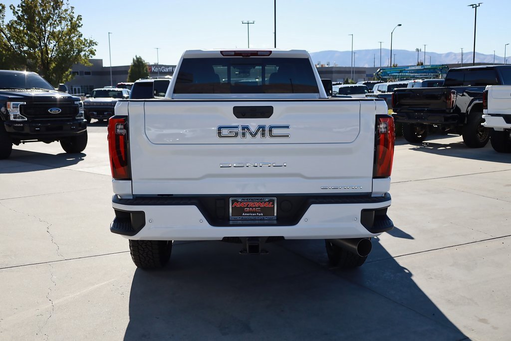 2026 Gmc Sierra 3500 HD Denali Ultimate photo 3