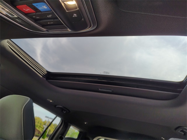 2025 Jeep Grand Cherokee Laredo photo 3