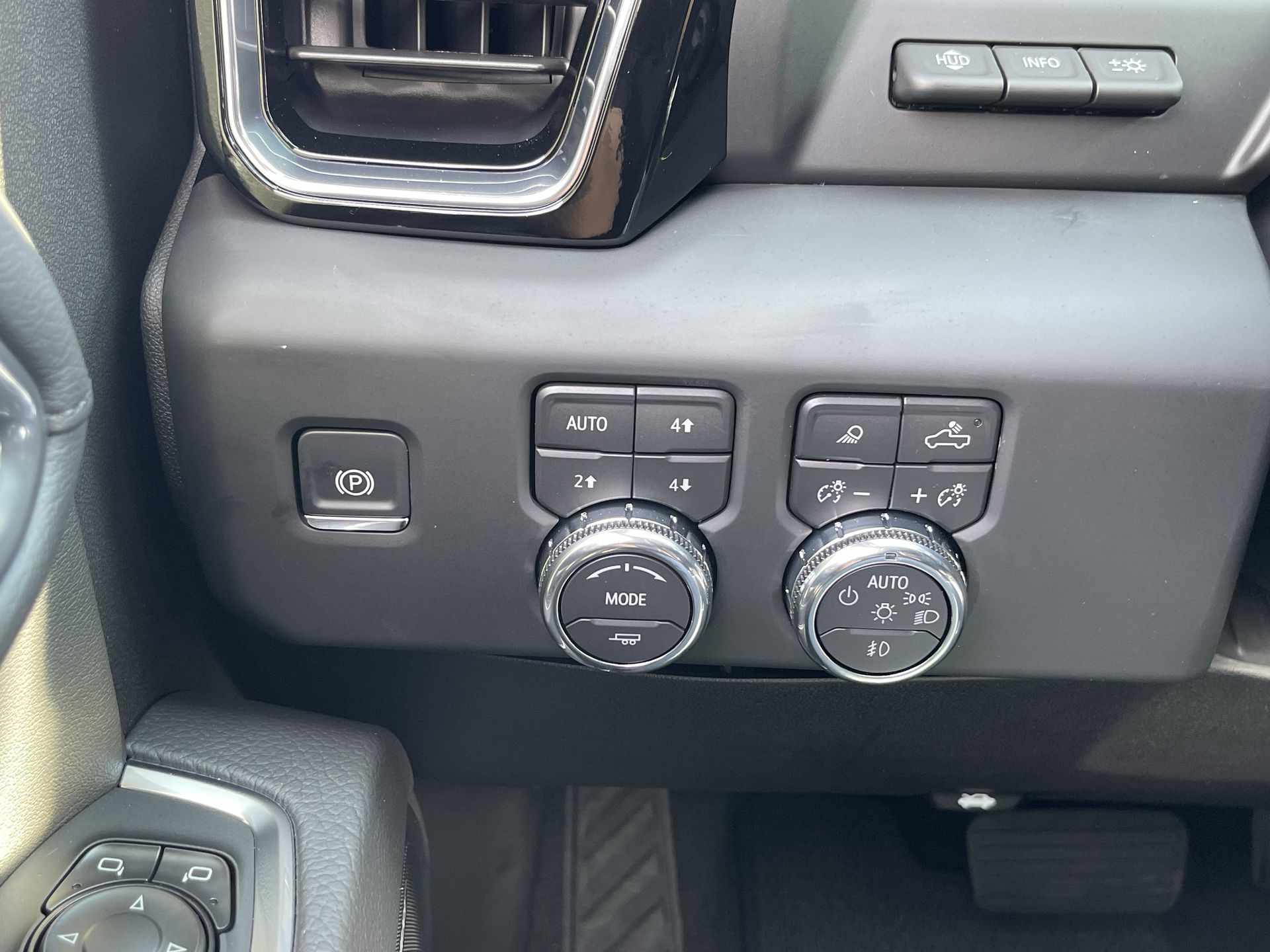 2026 Gmc Sierra 1500 Denali photo 17