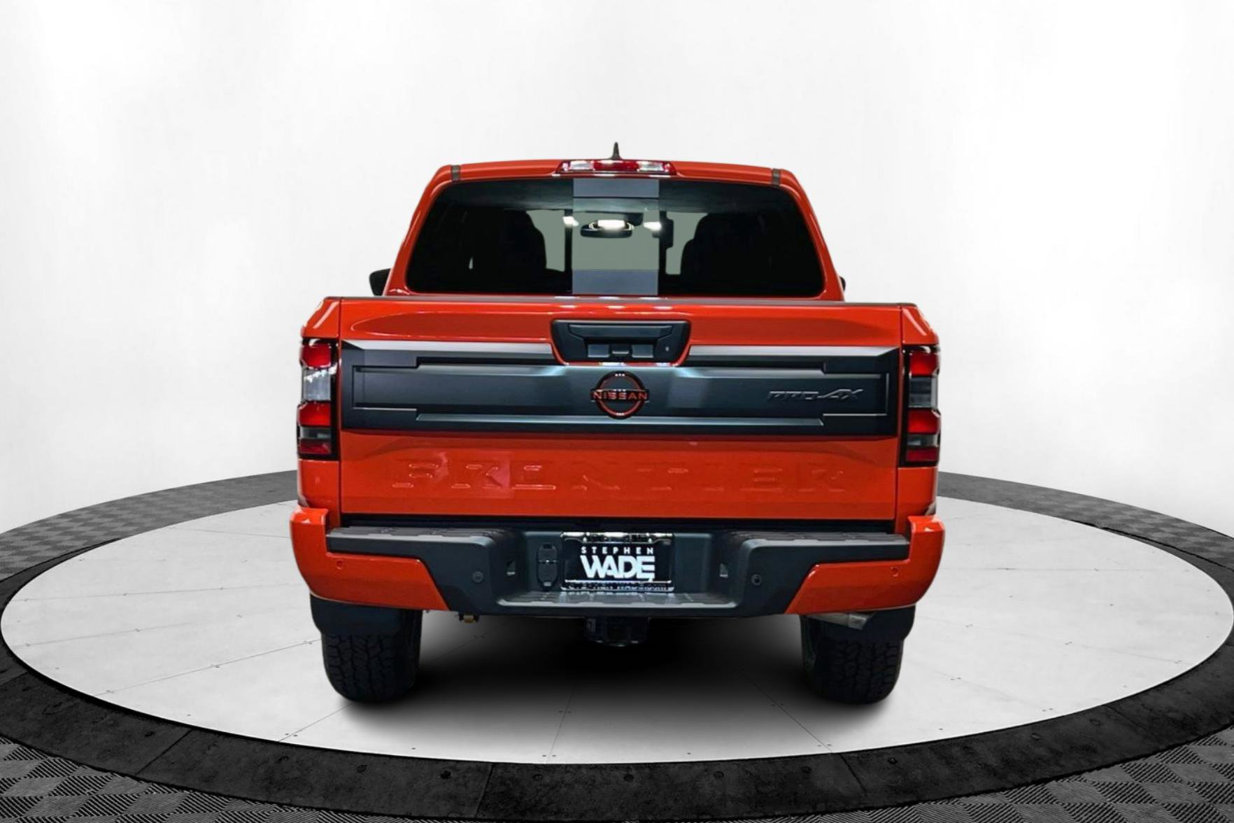 2025 Nissan Frontier PRO-4X photo 4