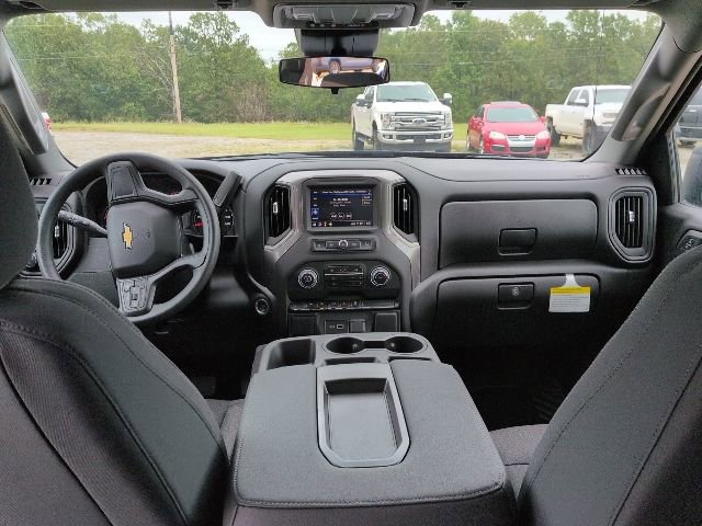 2025 Chevrolet Silverado 1500 Custom photo 7