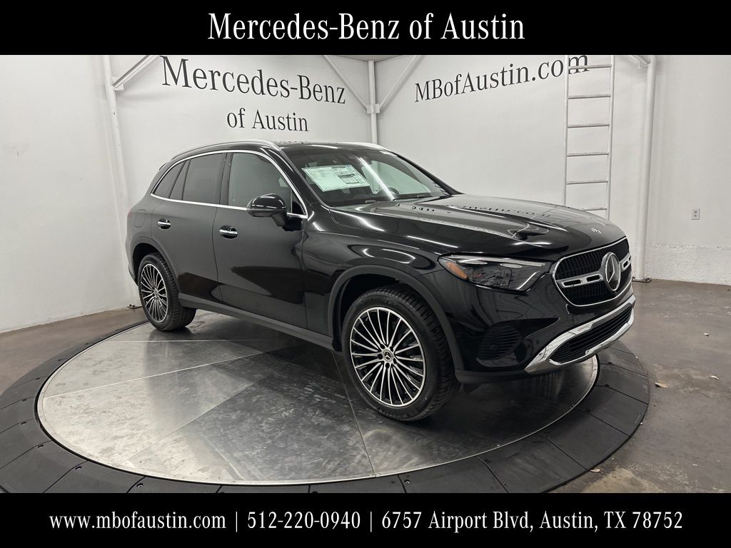 2026 Mercedes-Benz GLC Base's photo