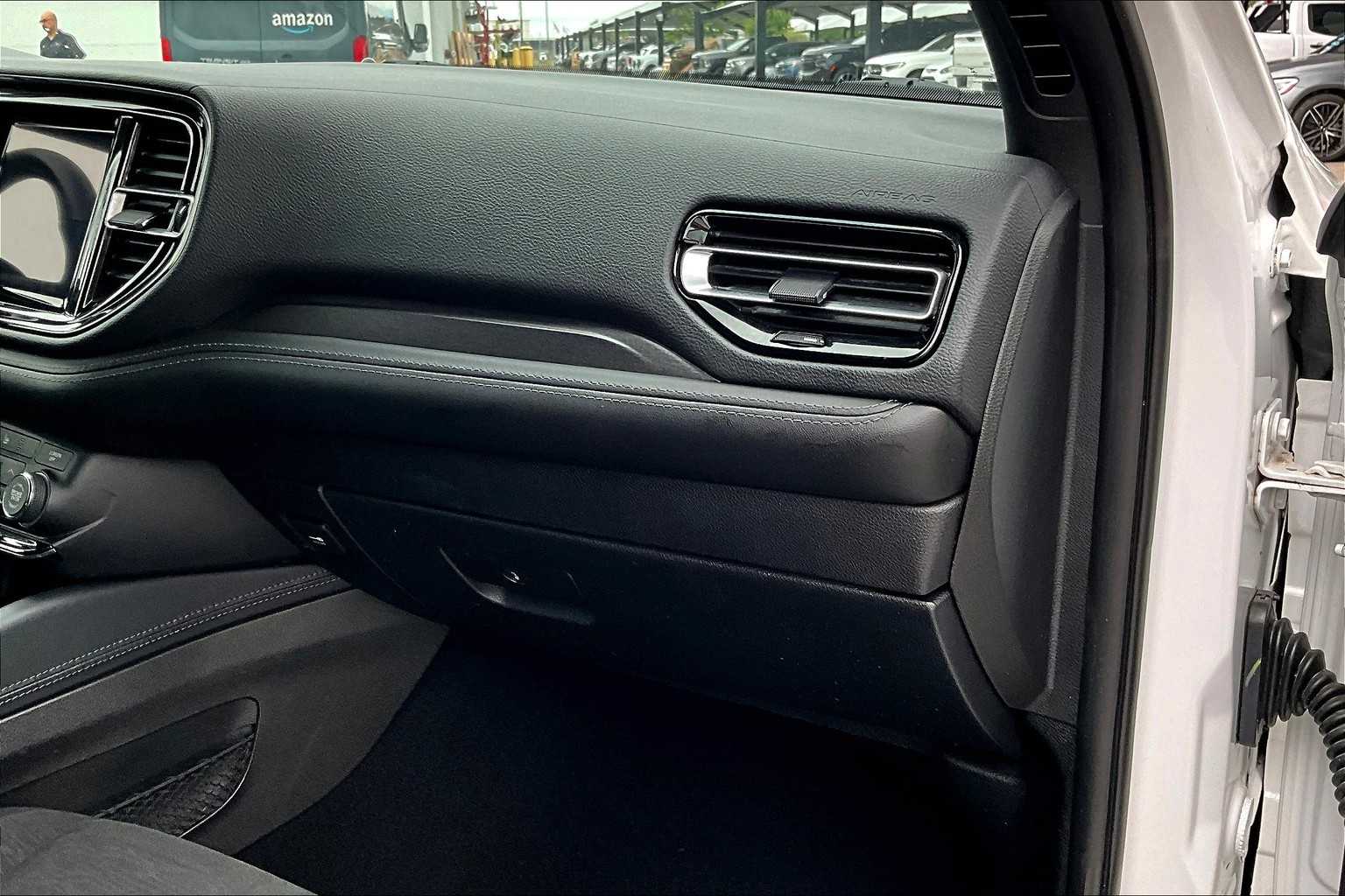 2023 Dodge Durango SXT photo 12
