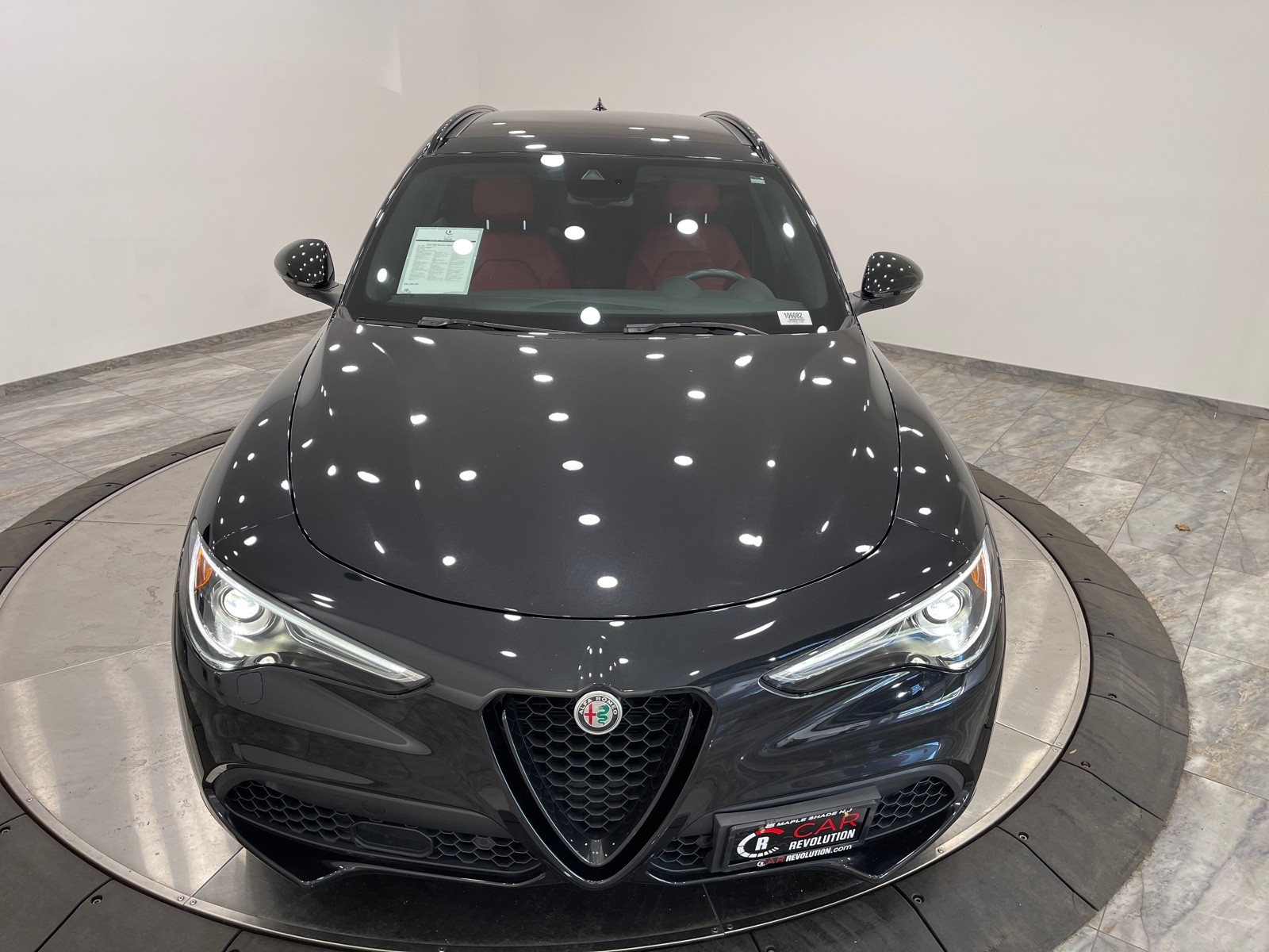 2022 Alfa Romeo Stelvio Ti Sport photo 2