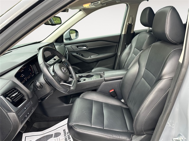 2024 Nissan Rogue SL photo 8