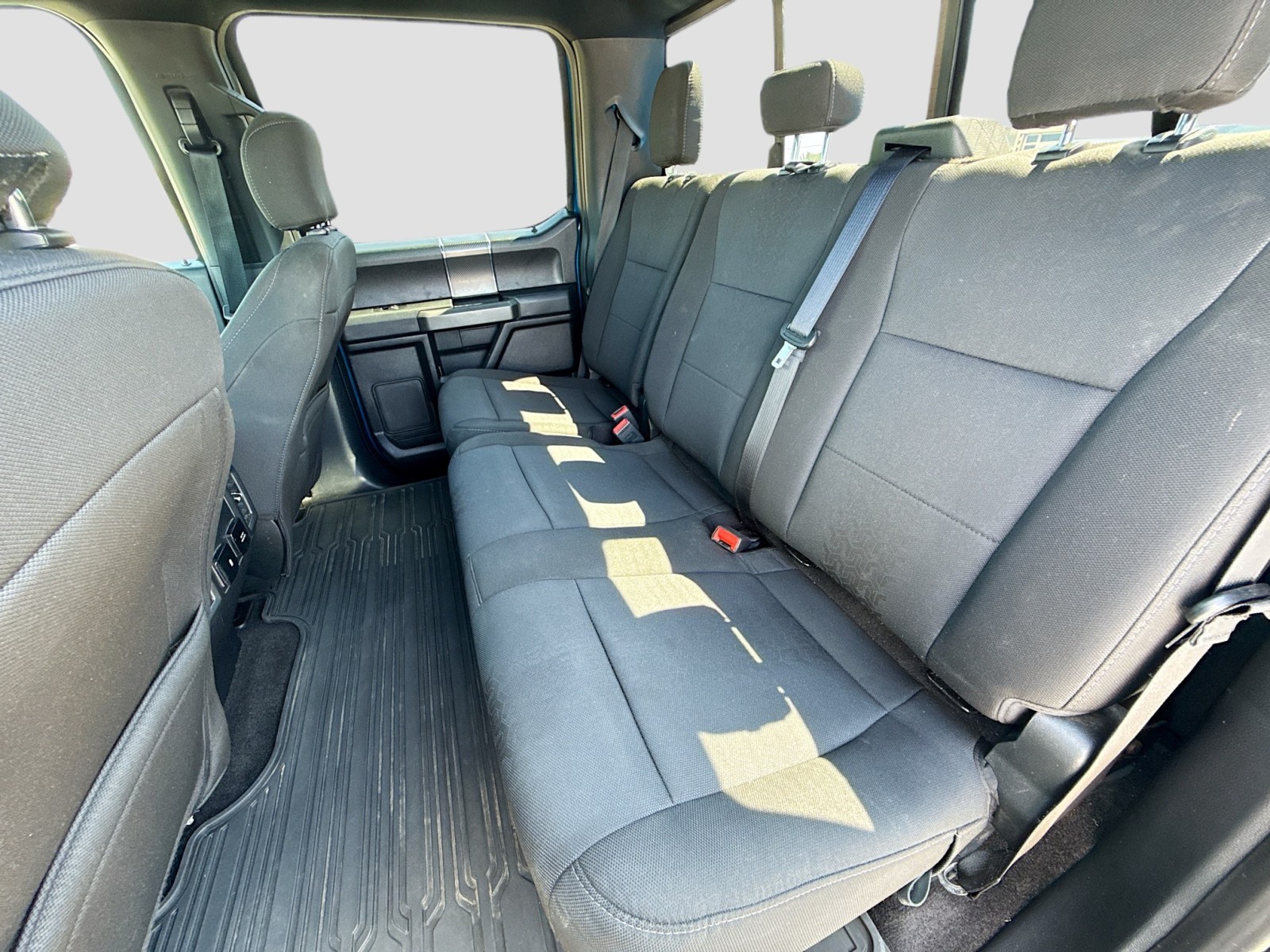 2019 Ford F-150 XLT photo 21