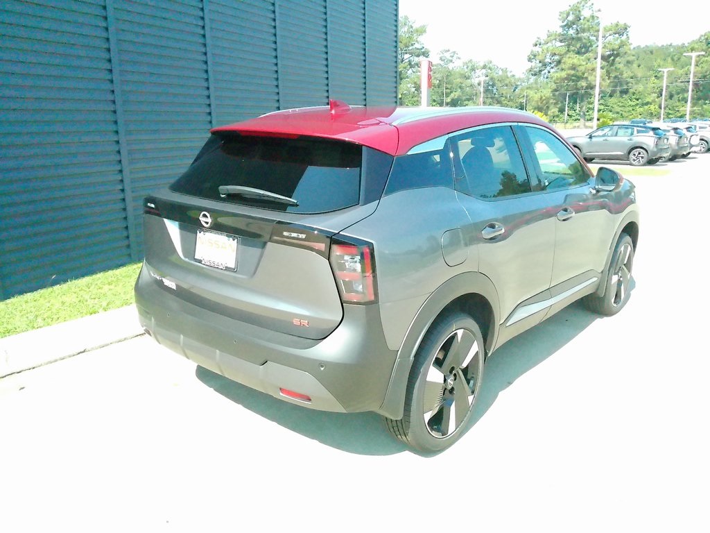 2025 Nissan Kicks SR photo 3