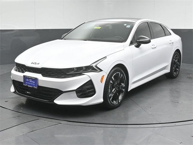 2023 Kia K5 GT-Line photo 3