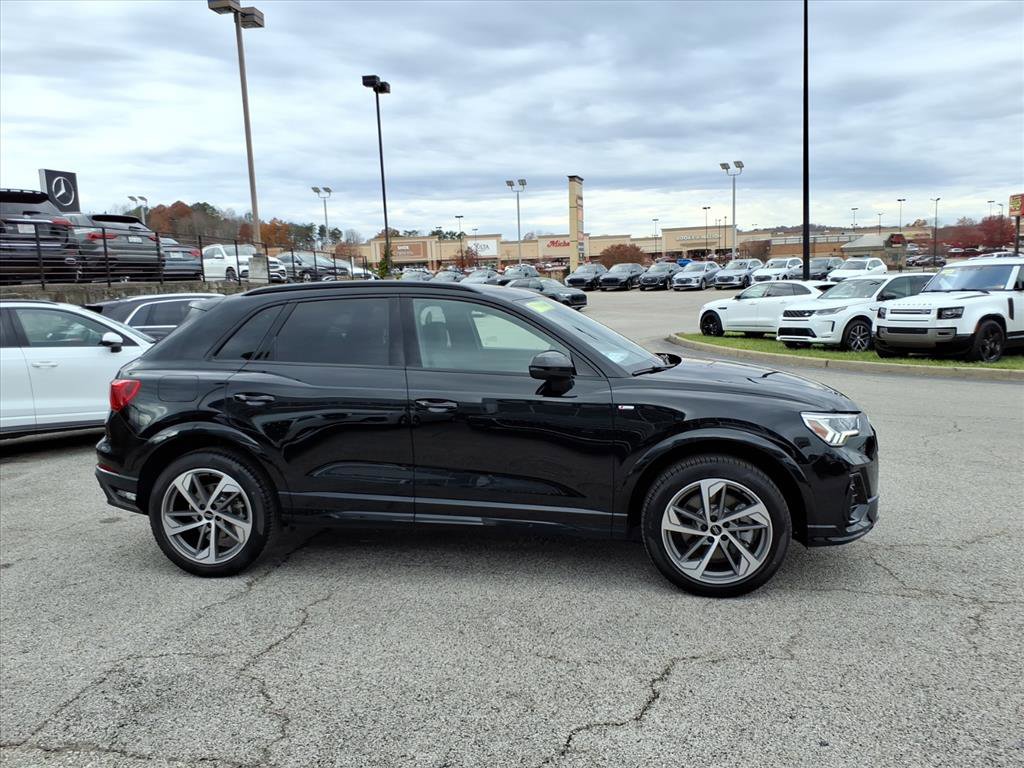 2025 Audi Q3 S line Premium photo 2