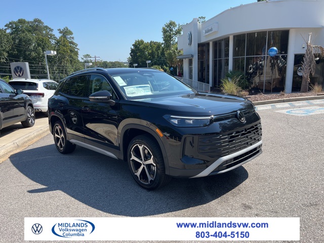 2025 Volkswagen Tiguan SE's photo