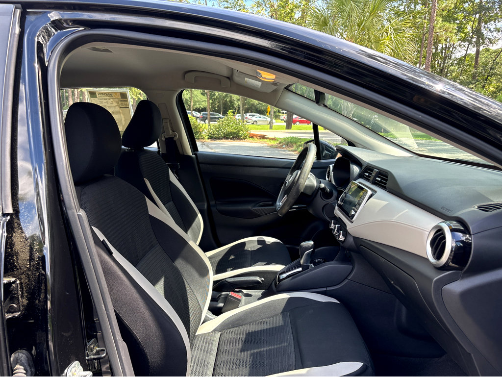 2021 Nissan Versa 1.6 SV photo 9