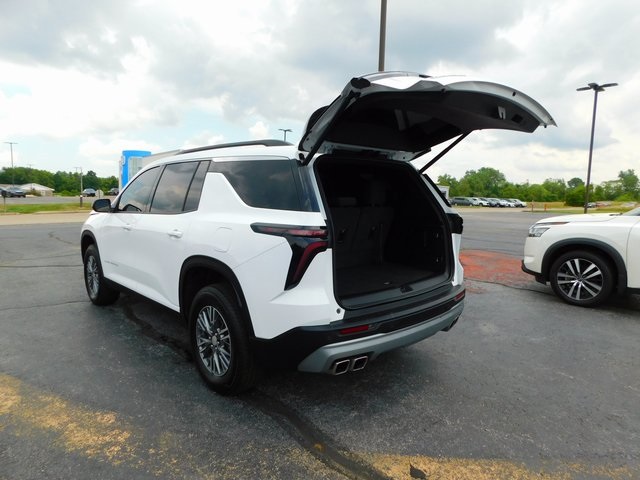 2025 Chevrolet Traverse photo 22