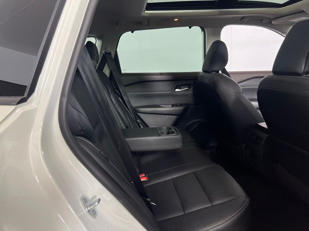 2023 Nissan Rogue SL photo 22