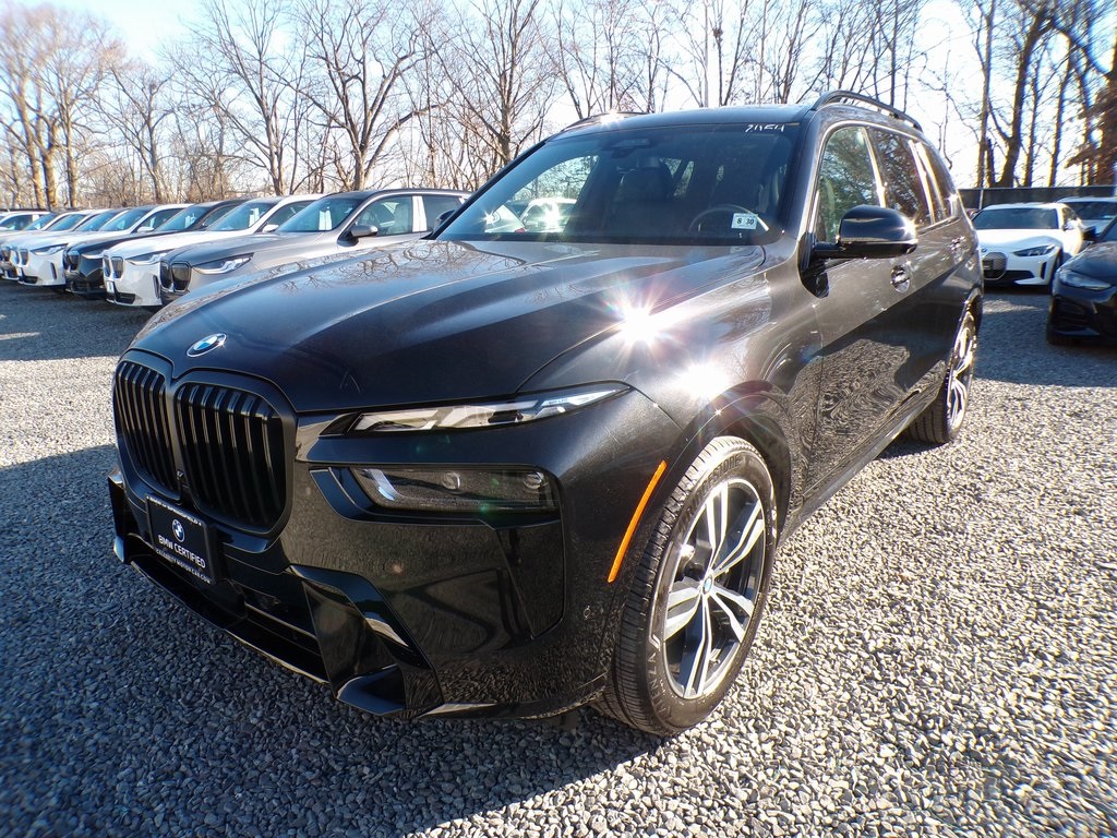 2026 BMW X7 40i's photo