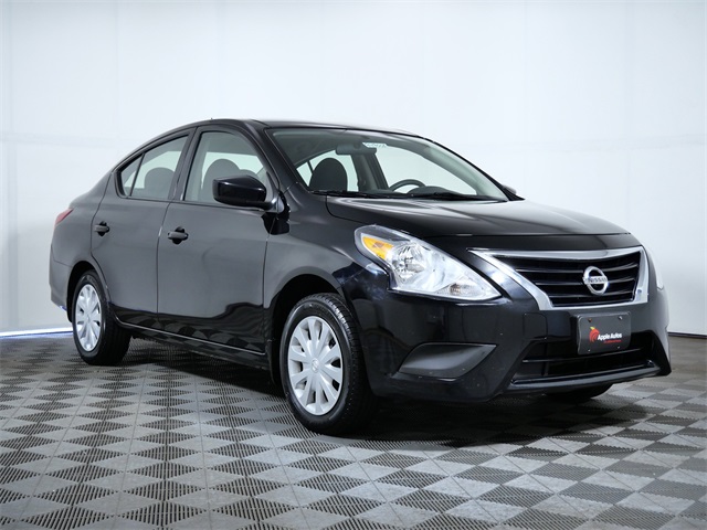 2017 Nissan Versa Sedan