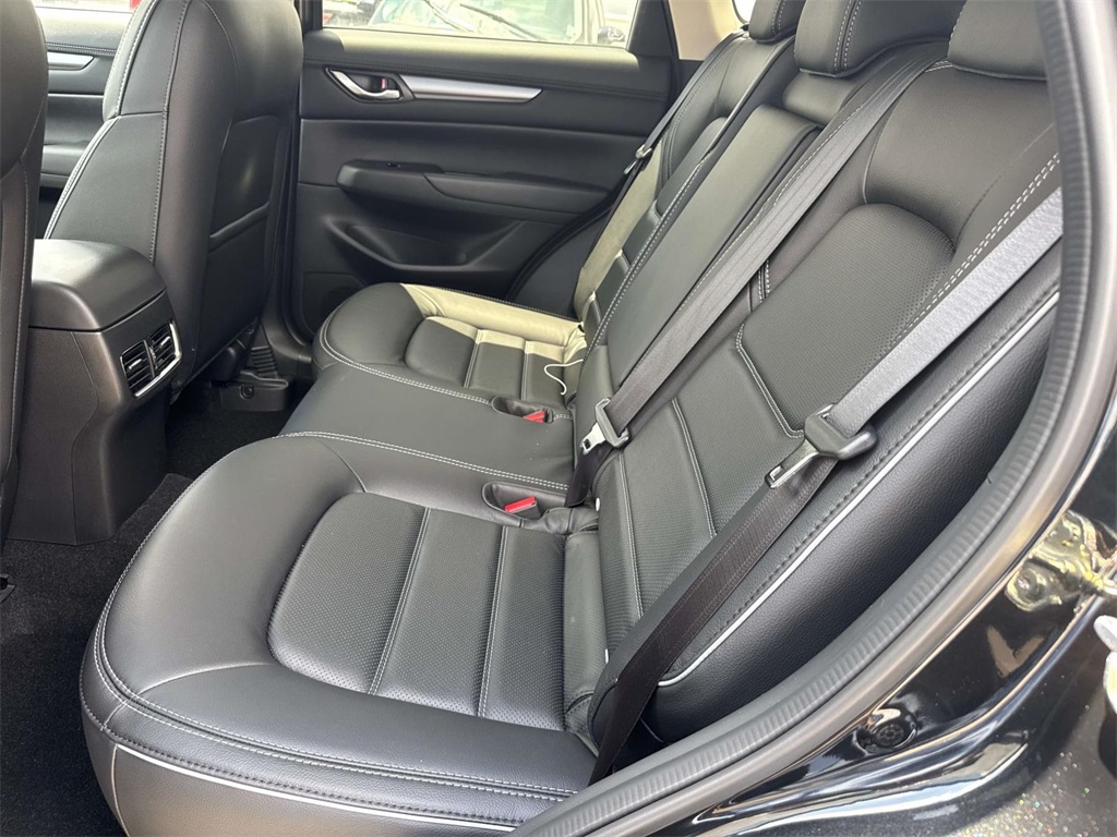 2025 Mazda CX-5 2.5 S Preferred photo 8