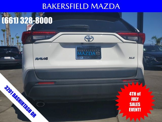 2024 Toyota RAV4 XLE photo 8