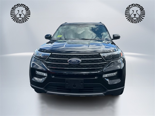 2023 Ford Explorer XLT photo 2