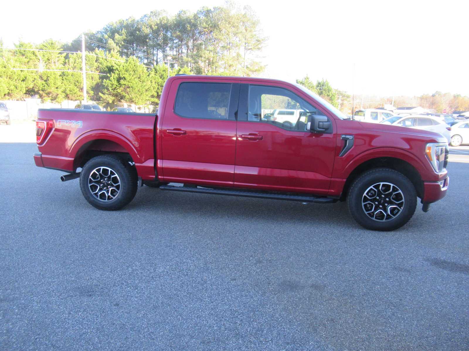 2022 Ford F-150 XLT photo 4