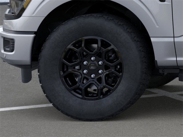 2025 Ford F-150 XLT photo 18