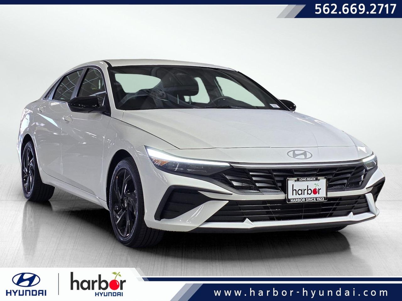 2026 Hyundai Elantra SEL's photo