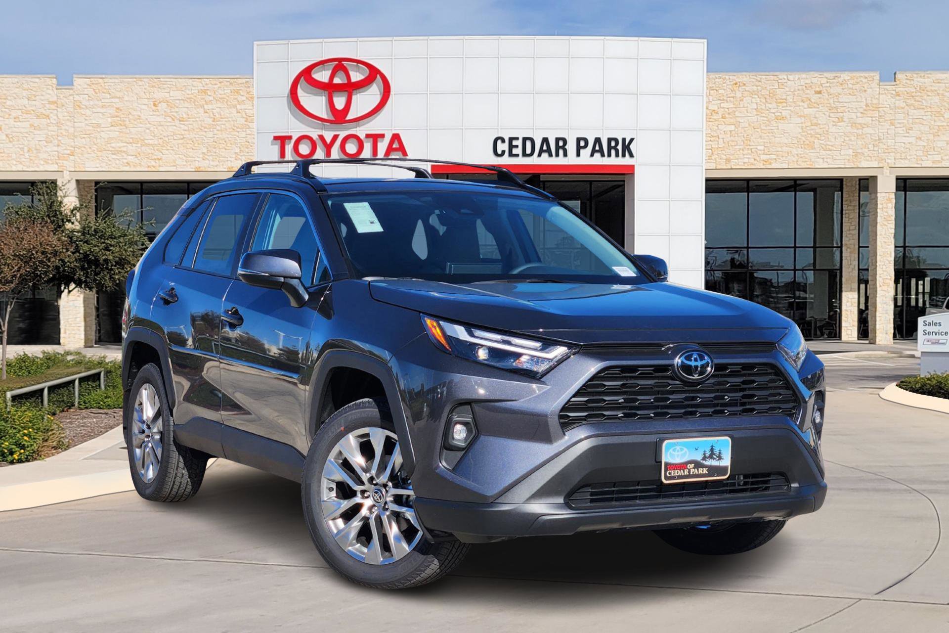 2025 Toyota RAV4 XLE Premium's photo