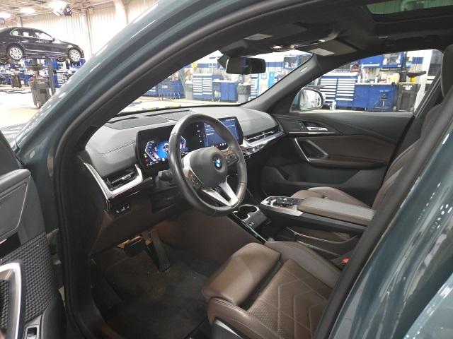 2025 Bmw X2 xDrive28i photo 3