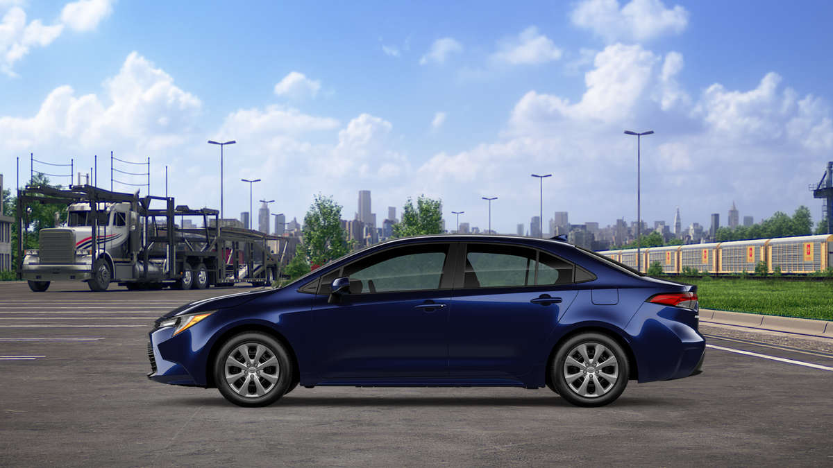 2026 Toyota Corolla LE photo 4