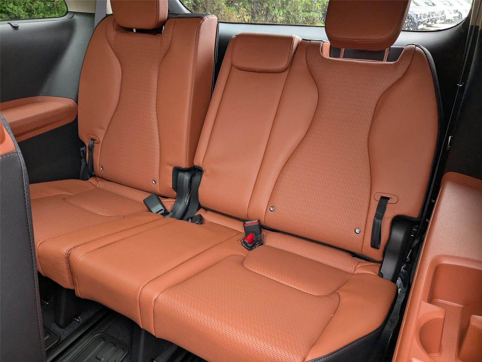 2025 Kia Carnival SX photo 27