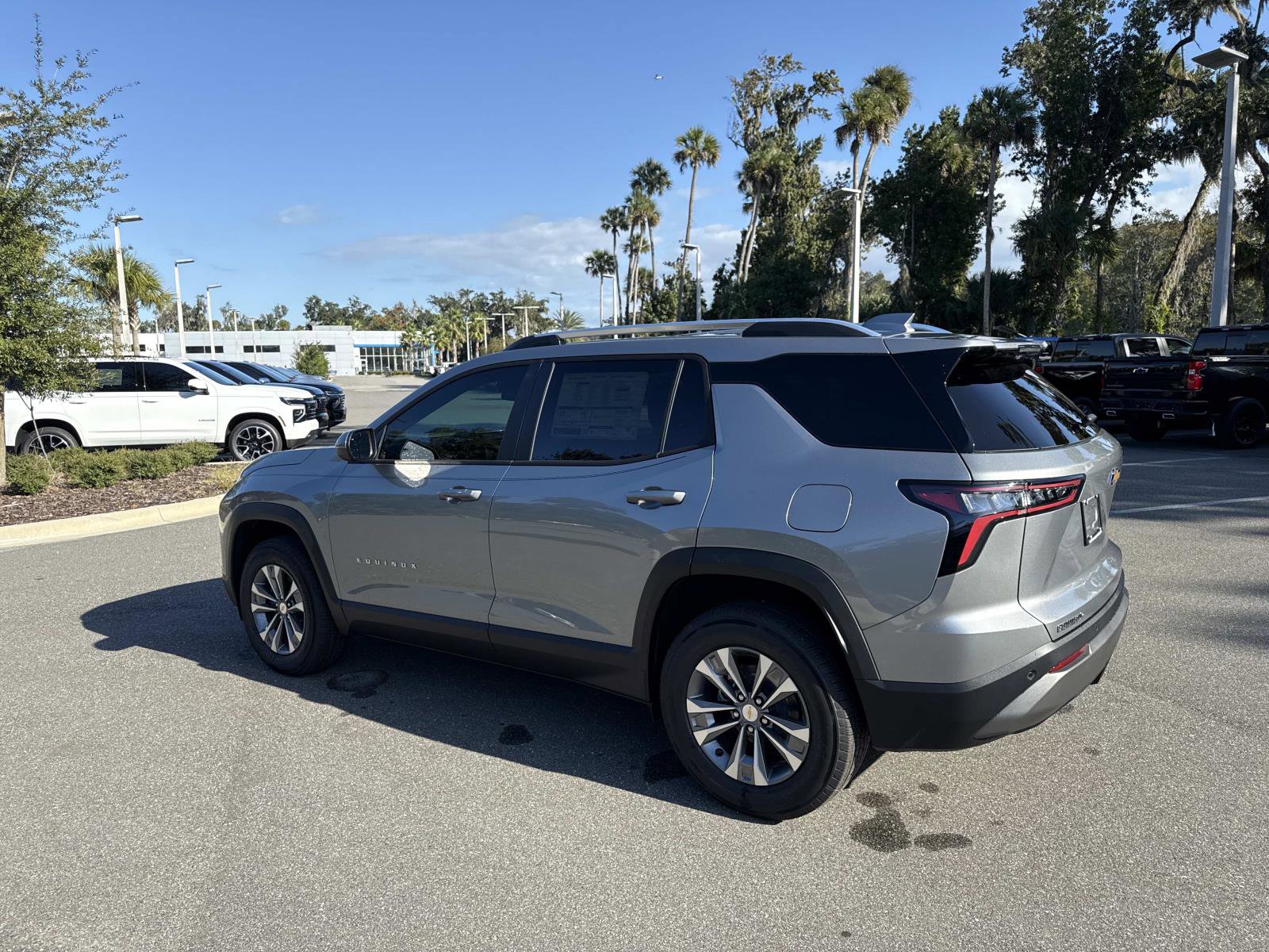 2026 Chevrolet Equinox LT photo 2