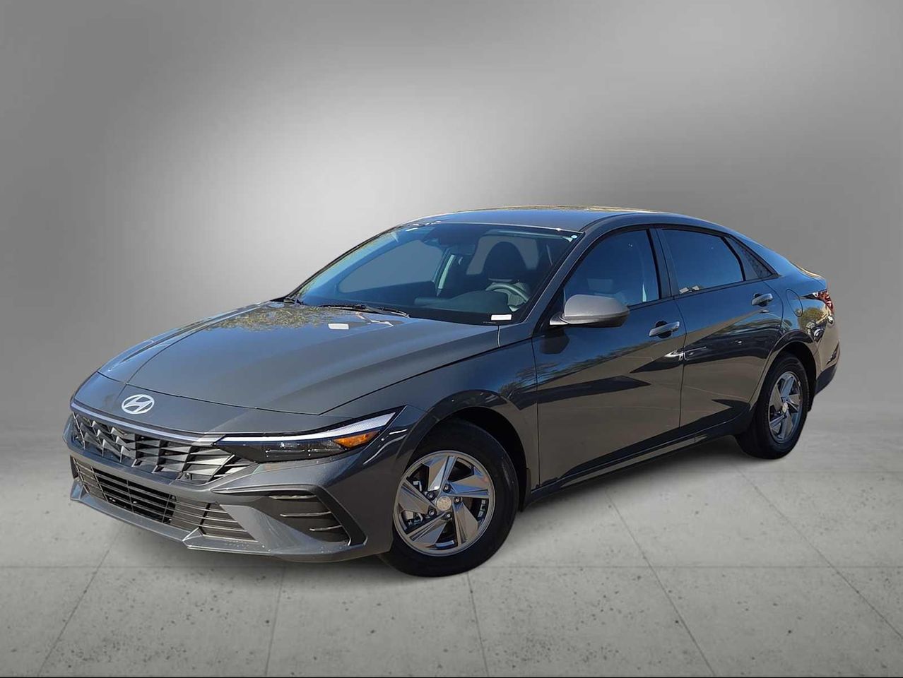 2026 Hyundai Elantra SE's photo