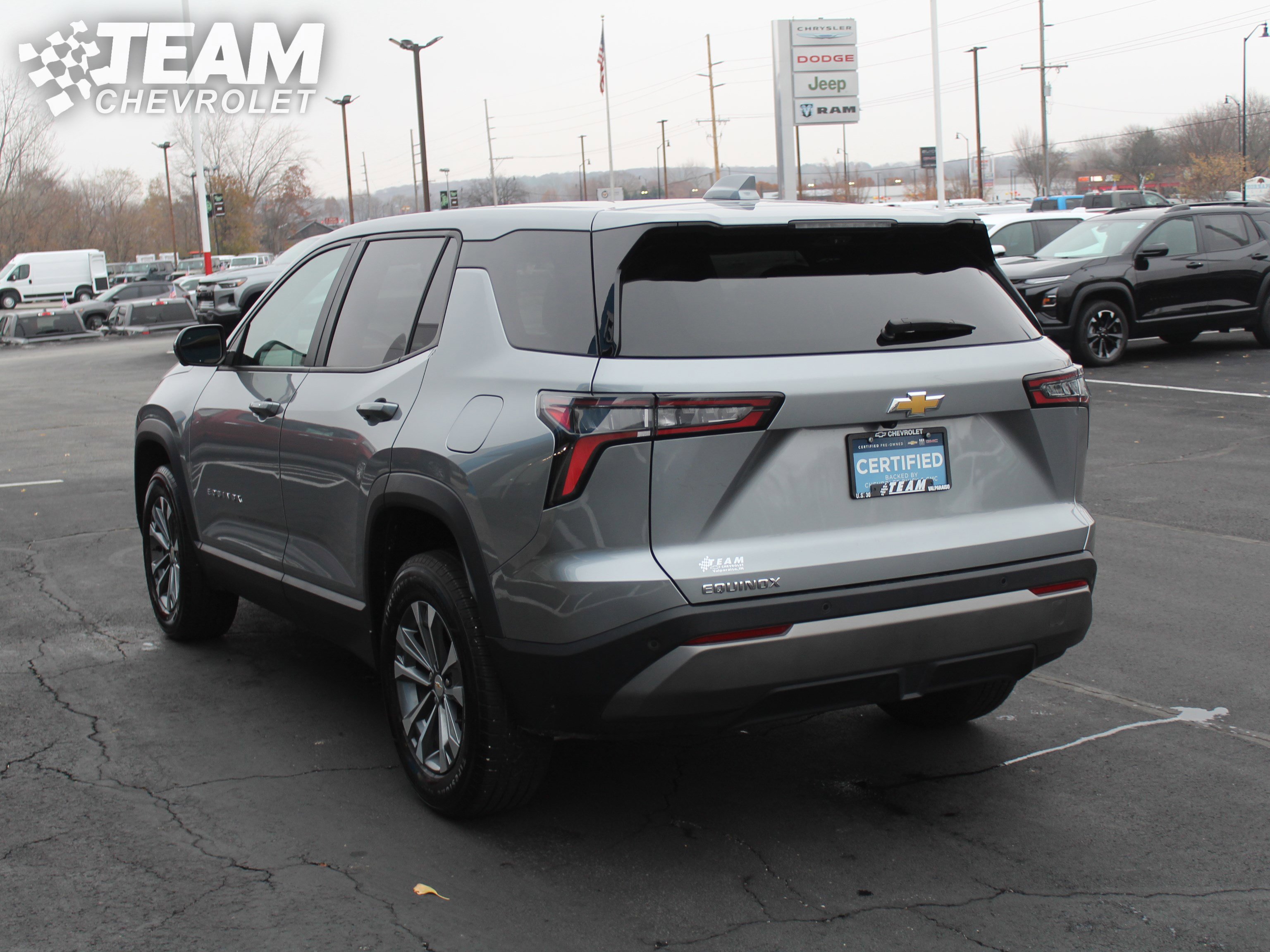 2025 Chevrolet Equinox LT photo 4