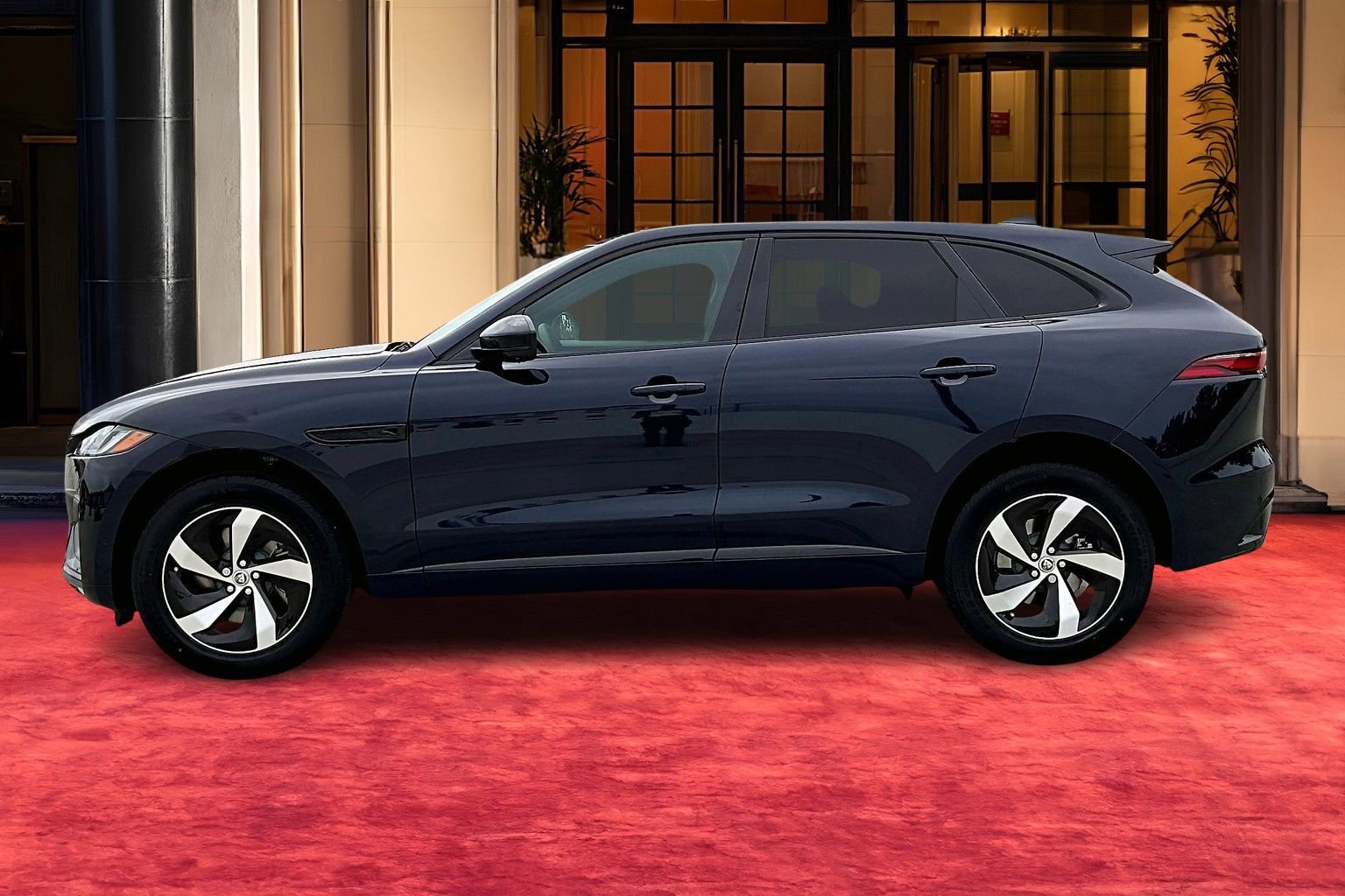 2026 Jaguar F-PACE P250 R-Dynamic S photo 2