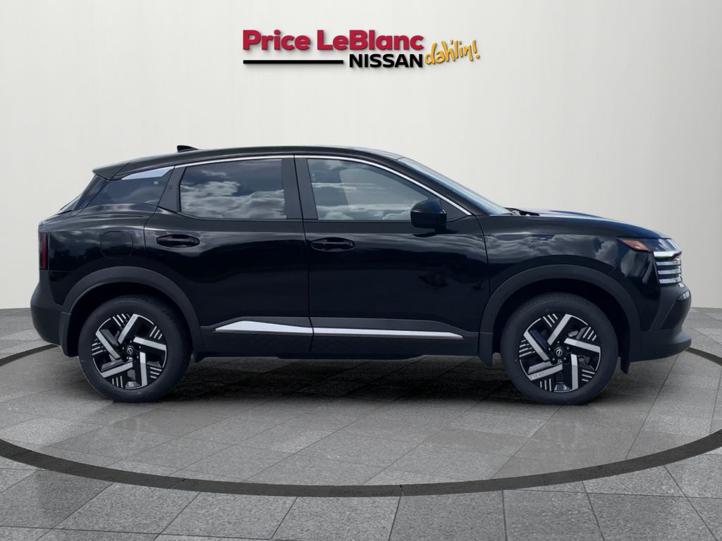 2025 Nissan Kicks SV photo 8