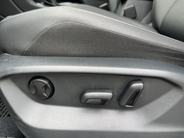 2021 Volkswagen Tiguan SE photo 25