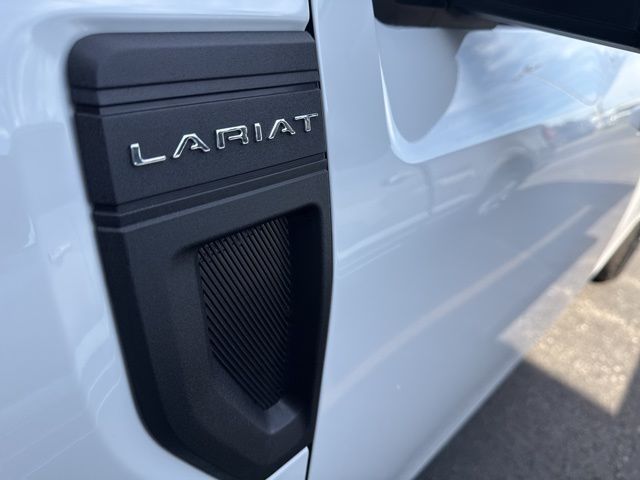 2025 Ford Maverick Lariat photo 3